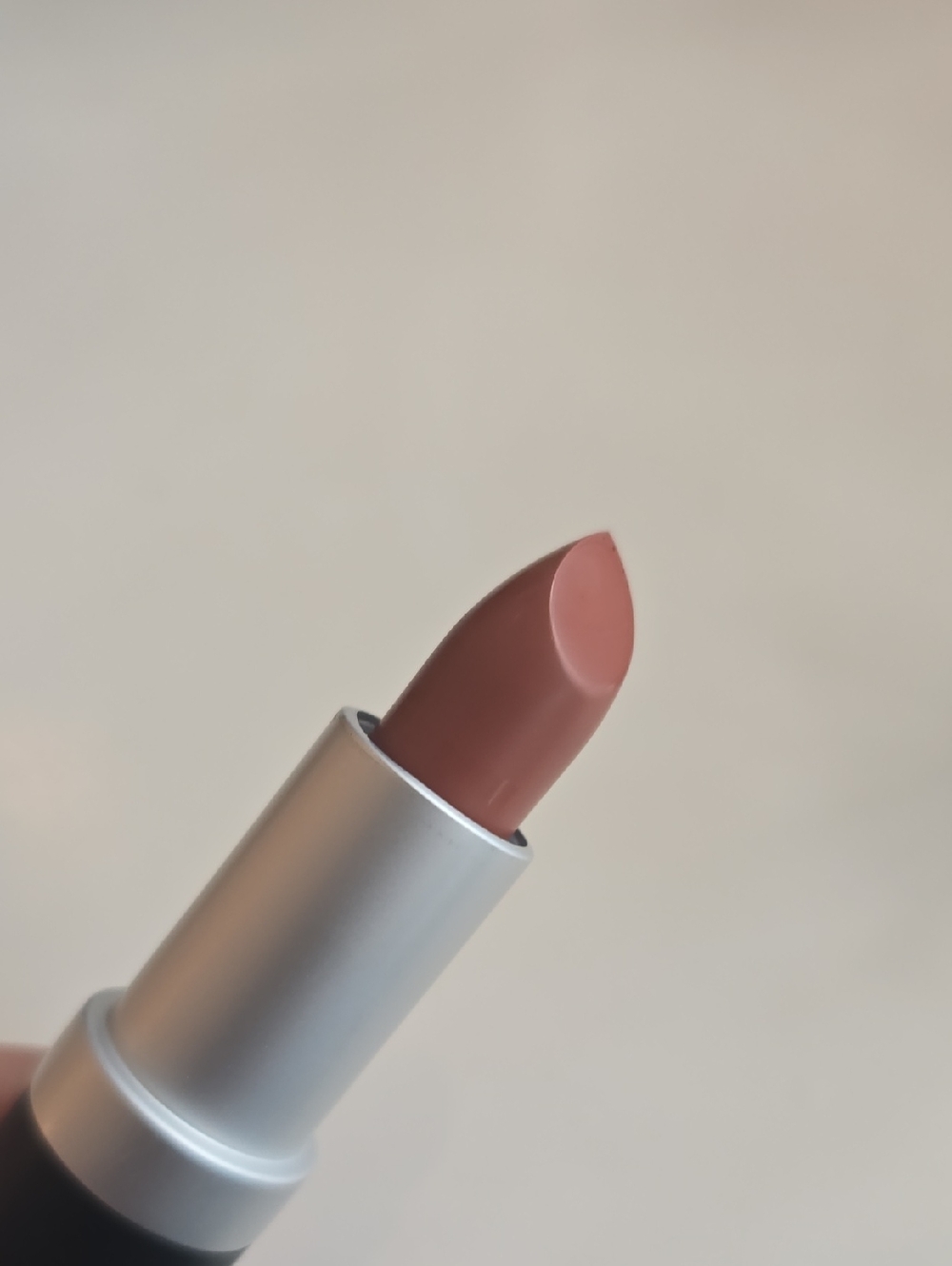 Brand New! Earthquake Lipglass Lipstick